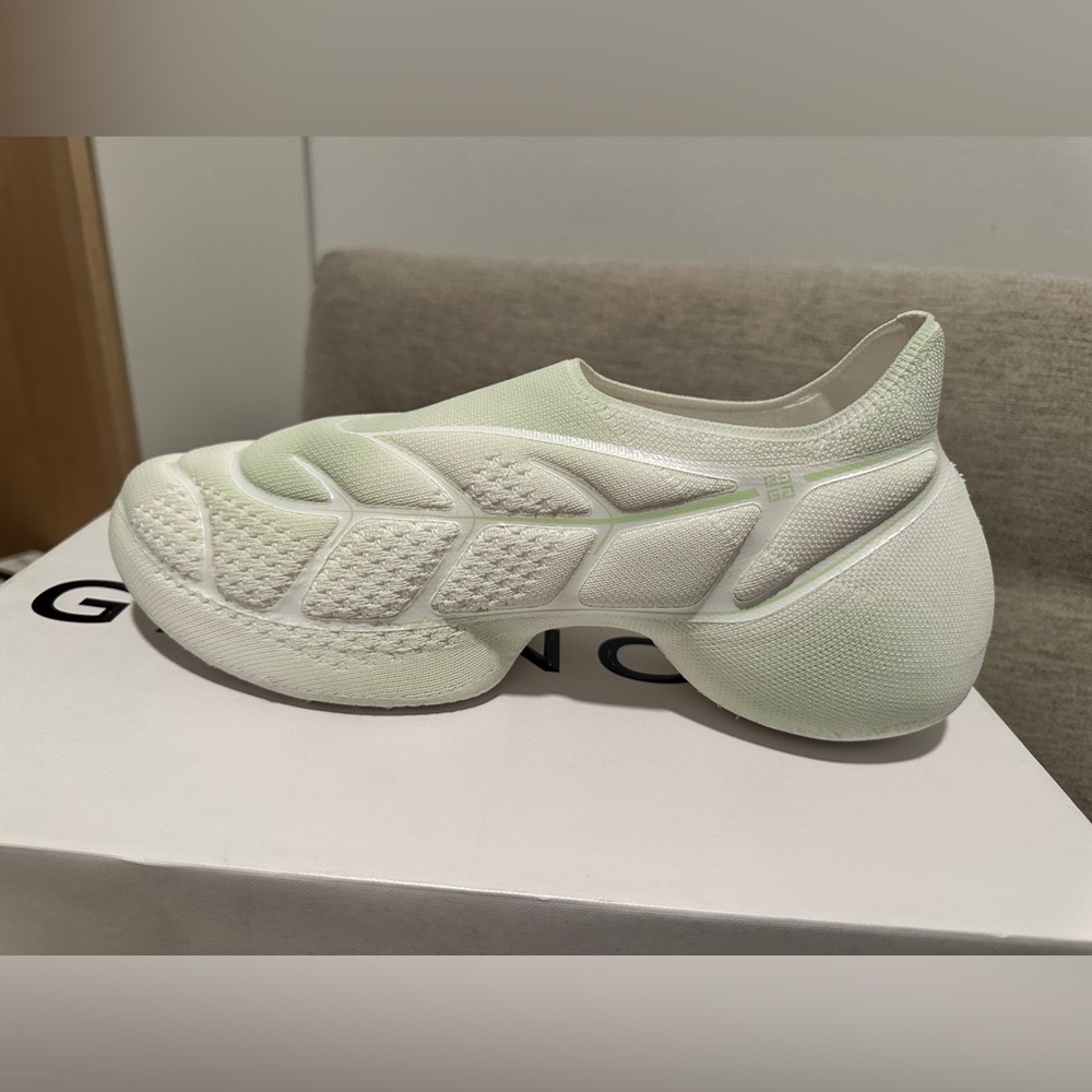 Givenchy TK-360 Plus Sneakers in White/Green | Men’s EU 41